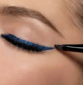 7 tips to "write eyeliner" for beginners